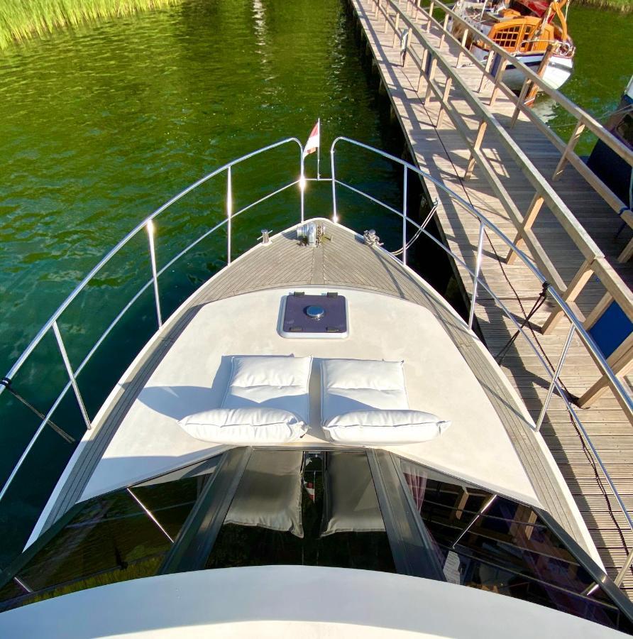 Luxusurlaub Auf Der Amavida Yacht / Scharmuetzelsee バート・ザーロー エクステリア 写真