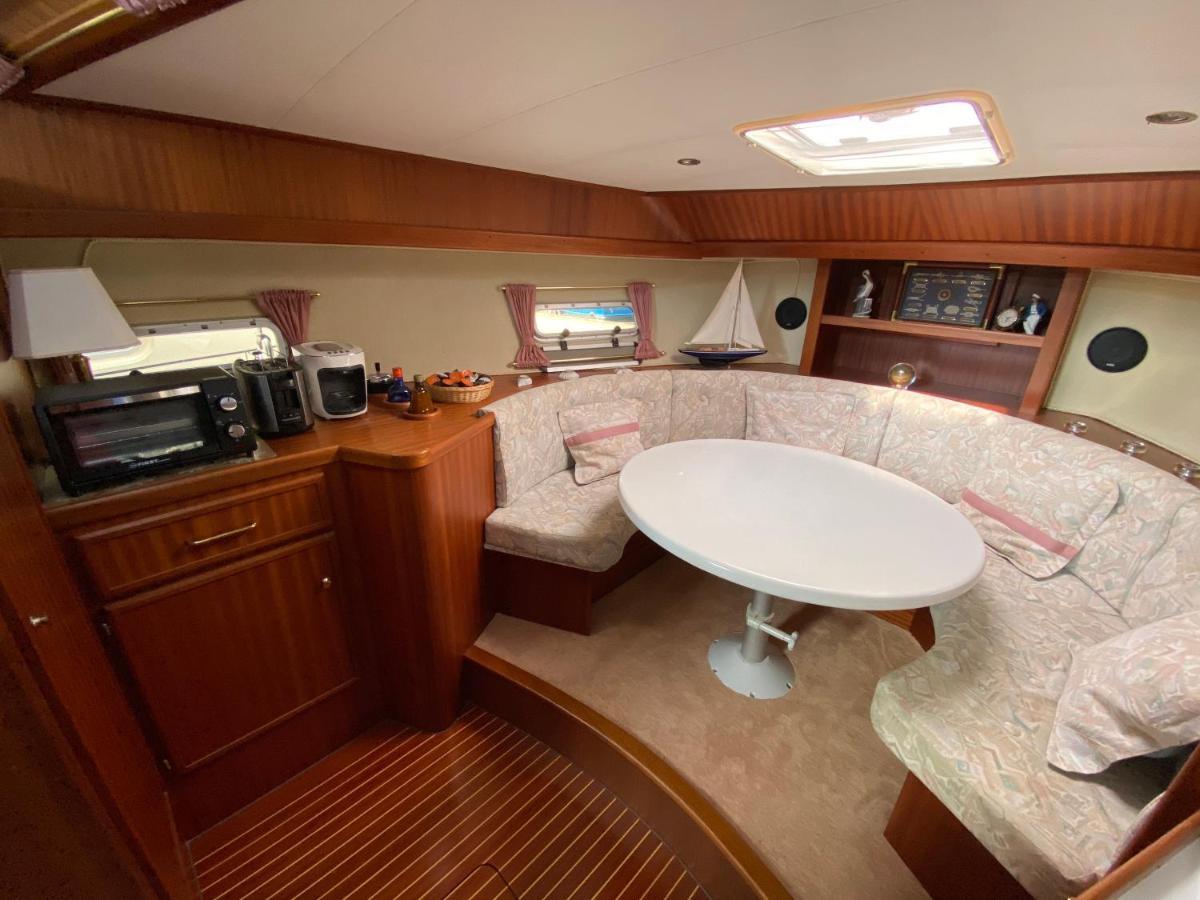 Luxusurlaub Auf Der Amavida Yacht / Scharmuetzelsee バート・ザーロー エクステリア 写真