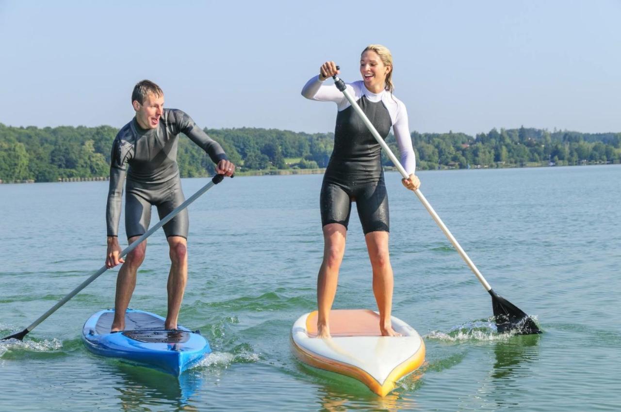 ホテル Luxusurlaub Auf Der Amavida Yacht / Scharmuetzelsee バート・ザーロー エクステリア 写真